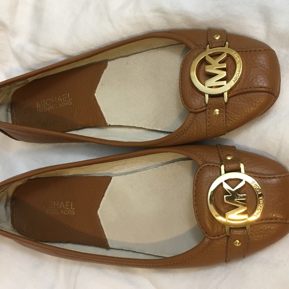 Michael Kors Shoes - MICHAEL KORS BROWN LEATHER FLATS